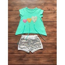 Костюм для дівчинки.